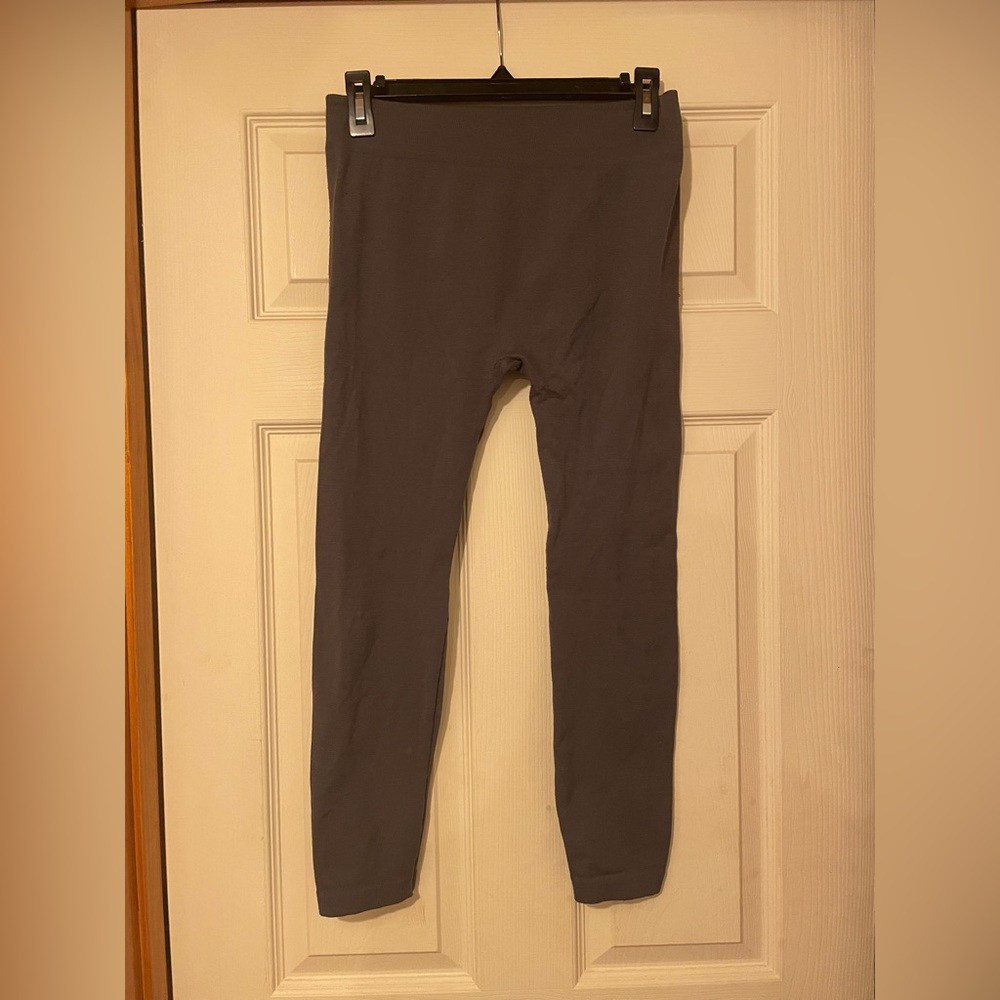 Grey colored leggings